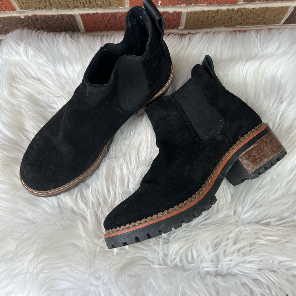 Foundation Black Suede Round Tor Chunky Heeled Ankle Moto Booties